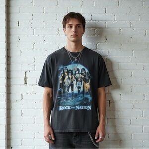 Vintage Y2K 2004 Kiss Rock The Nation World Tour Graphic Band Faded Shirt XL